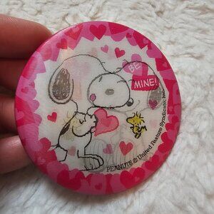 Peanuts Snoopy Woodstock Valentines Day Be Mine Lenticular Pinback Button